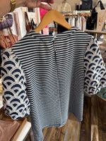 Scallop Charm Puff Sleeve Top